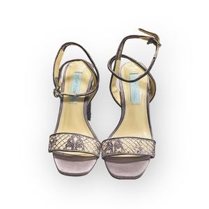 Betsey Johnson Dusty Lilac SB-Kani Lace Heels Size 7.5